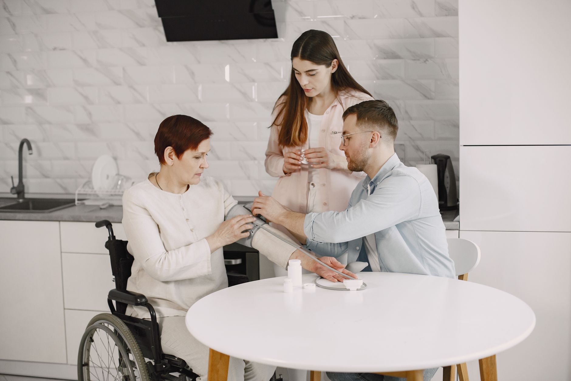 Assisted Living vs Nursing Home: Which Care Option Is Right for You?