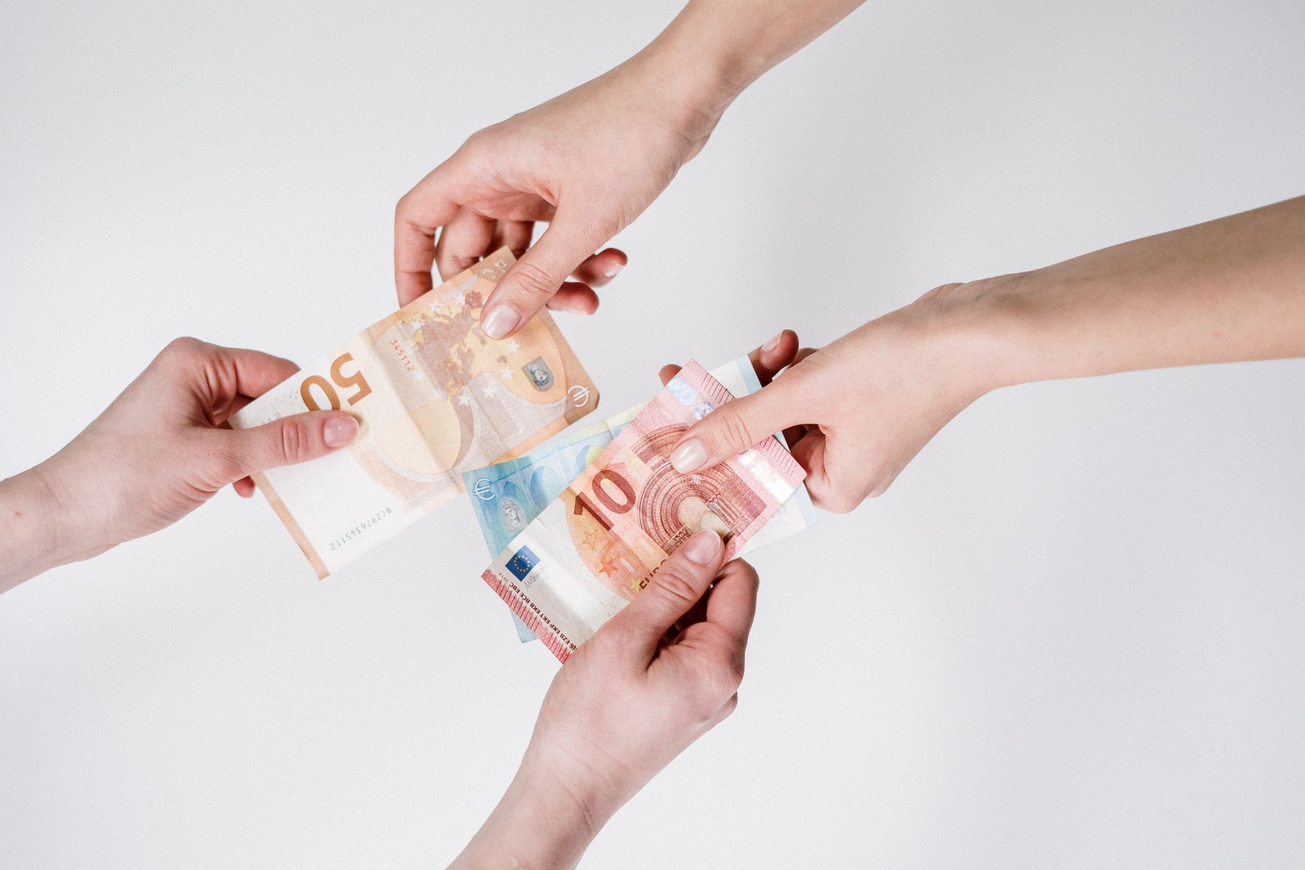 Automated Investment Transfers: The Smartest Way to Build Wealth in 2025