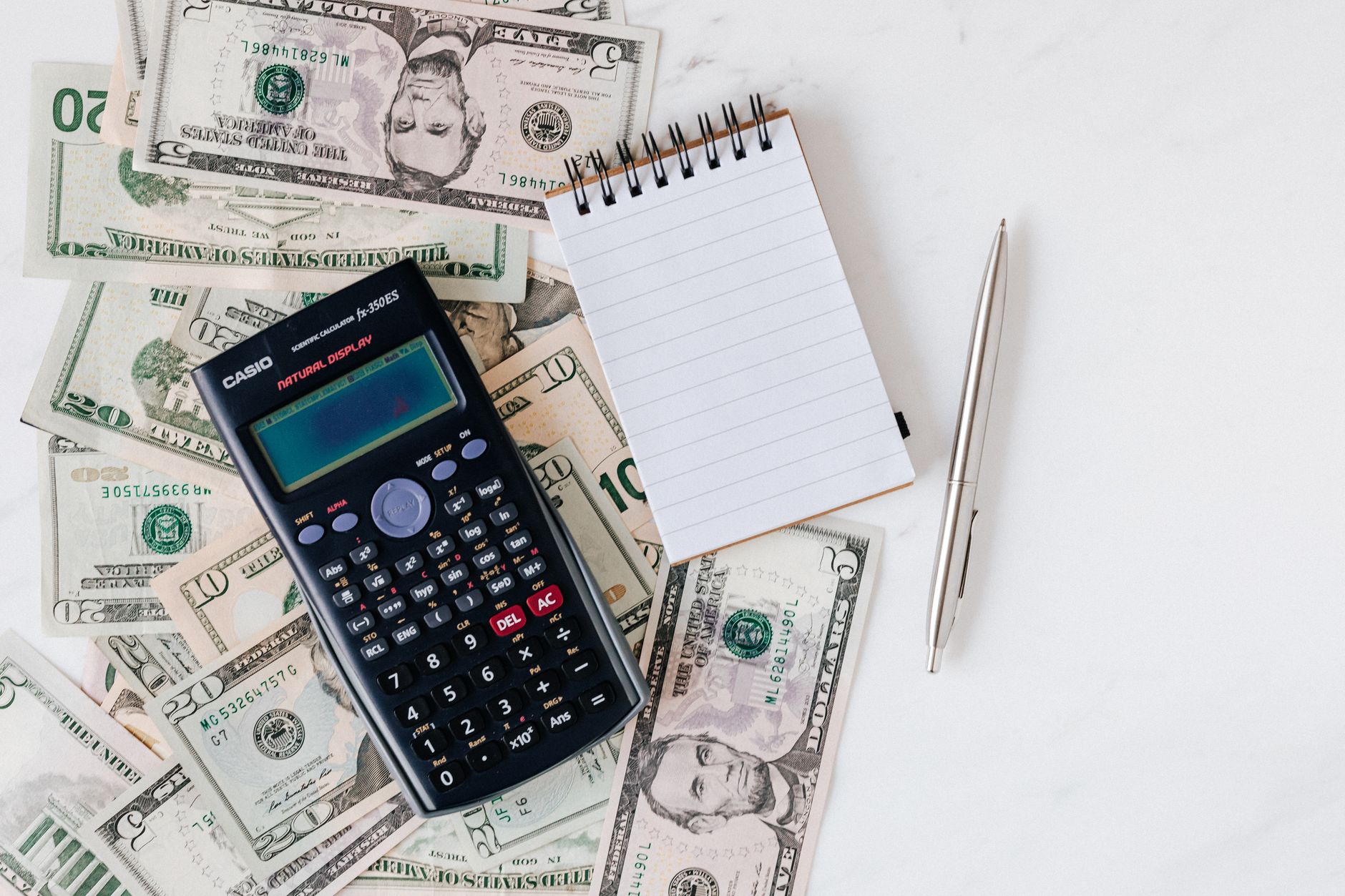 Average Holiday Spending by Income Level: A Comprehensive Guide for 2024 Budgeting