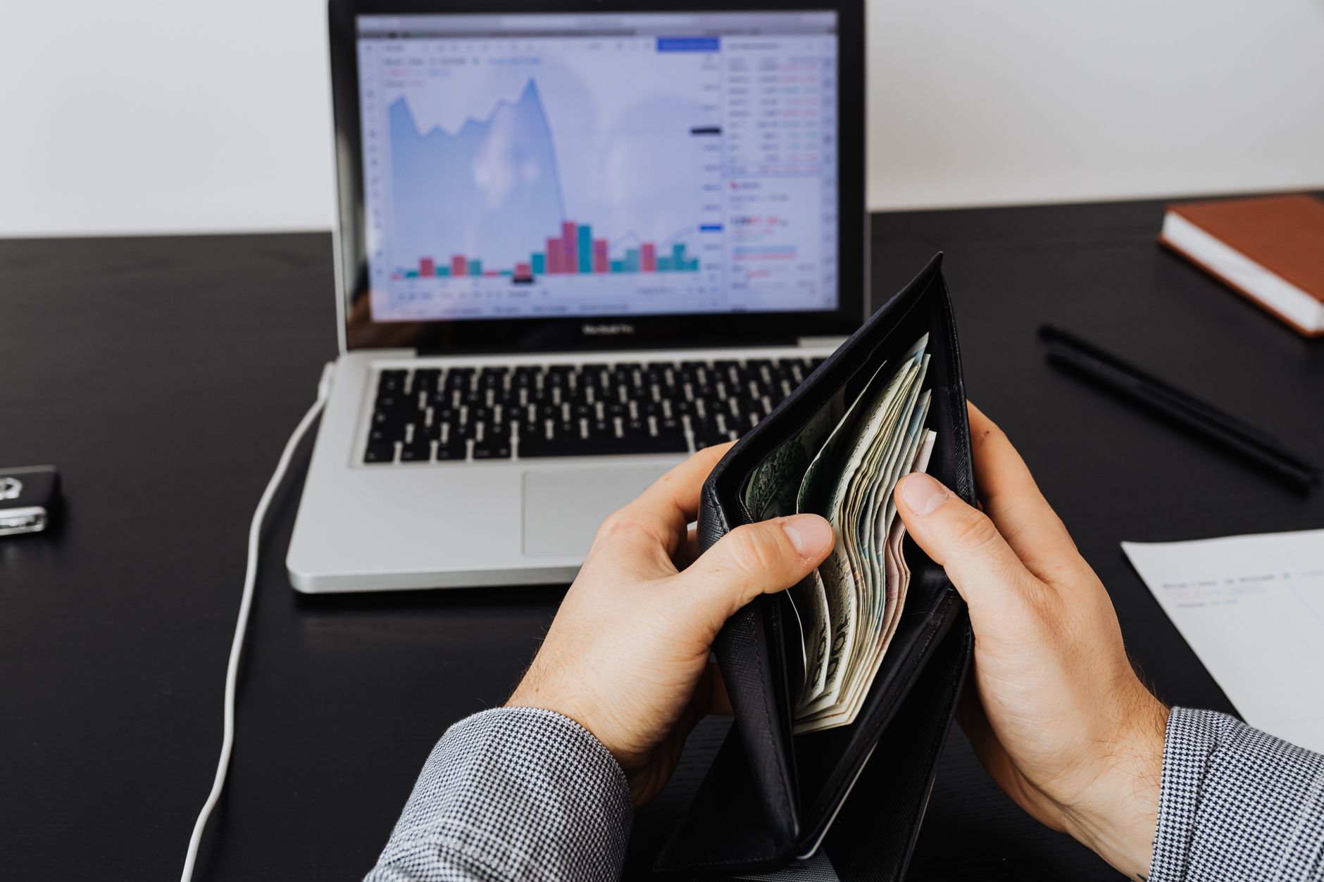 Blue Chip Stocks for Beginners: The Ultimate 2026 Guide