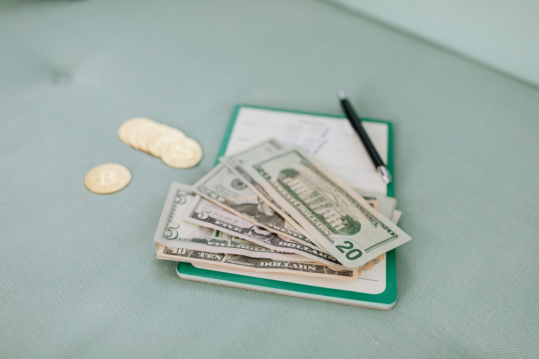 Charitable Remainder Trust (CRT): The Ultimate Guide to Tax-Free Wealth Transfer & Charitable Giving