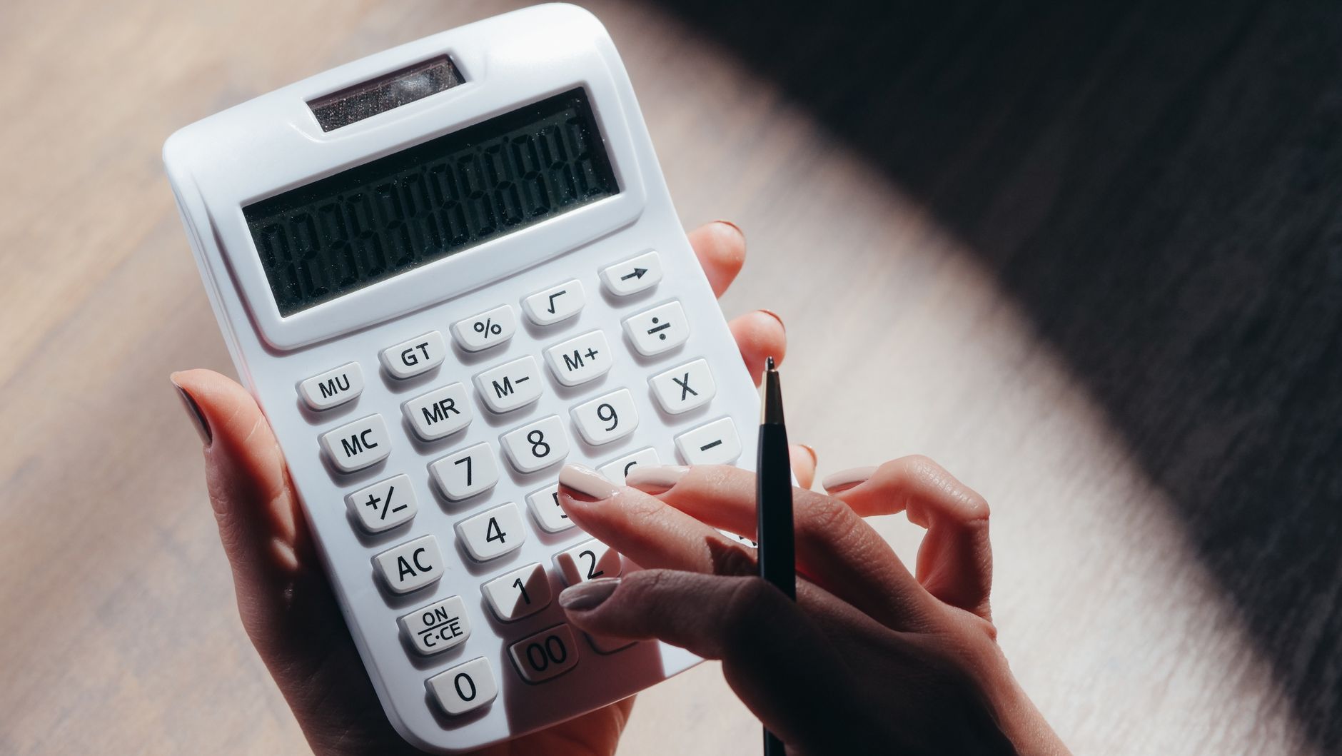 Clothing Budget: Dress Well for Less with Strategic Shopping