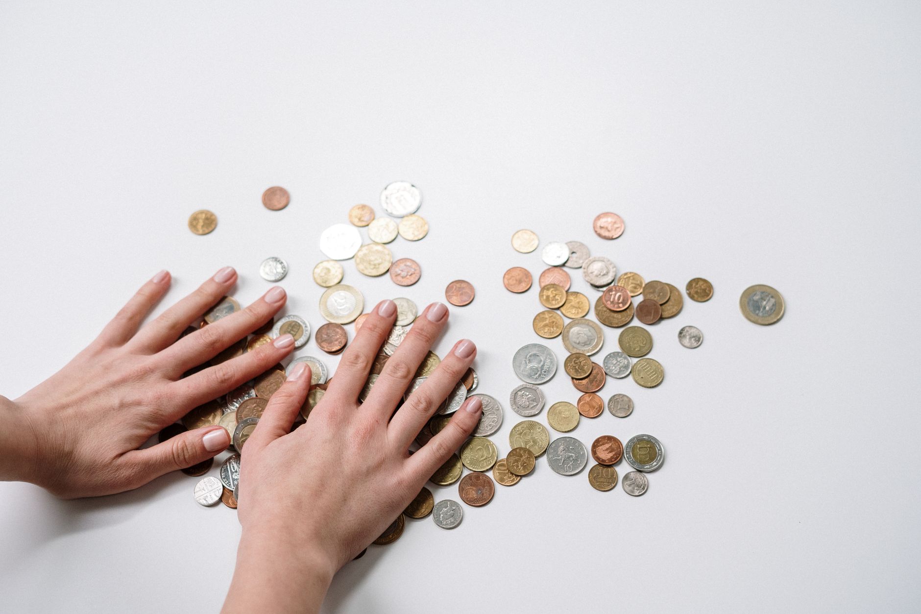 Coast FI vs Traditional FI Differences: The Complete Guide to Choosing Your Financial Independence Path
