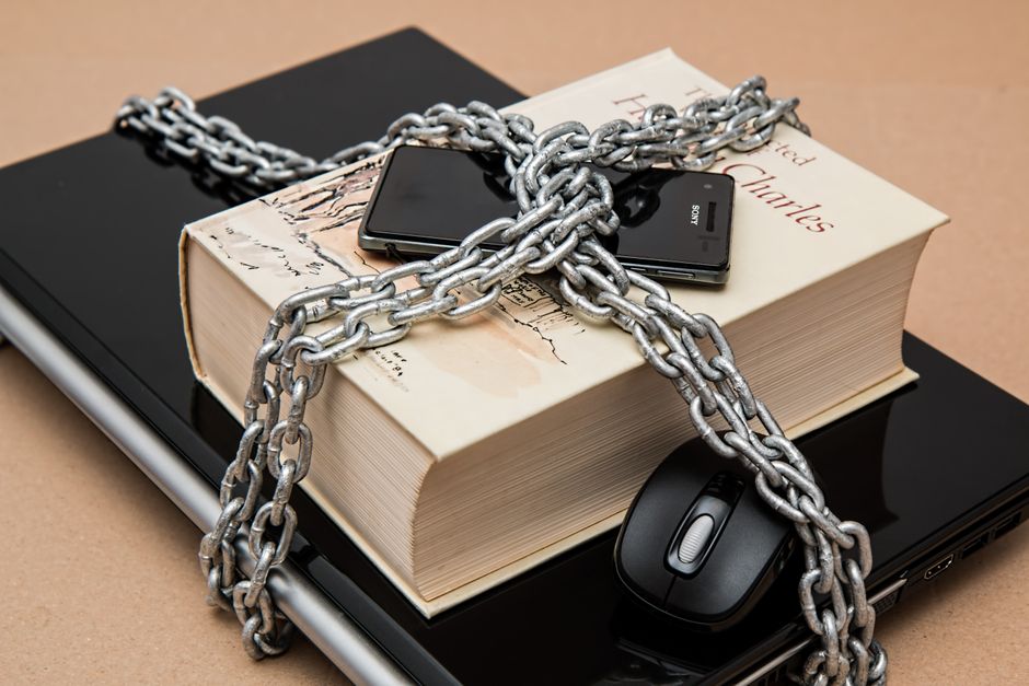Identity Theft Protection: The Complete Guide to Keeping Your Identity Safe