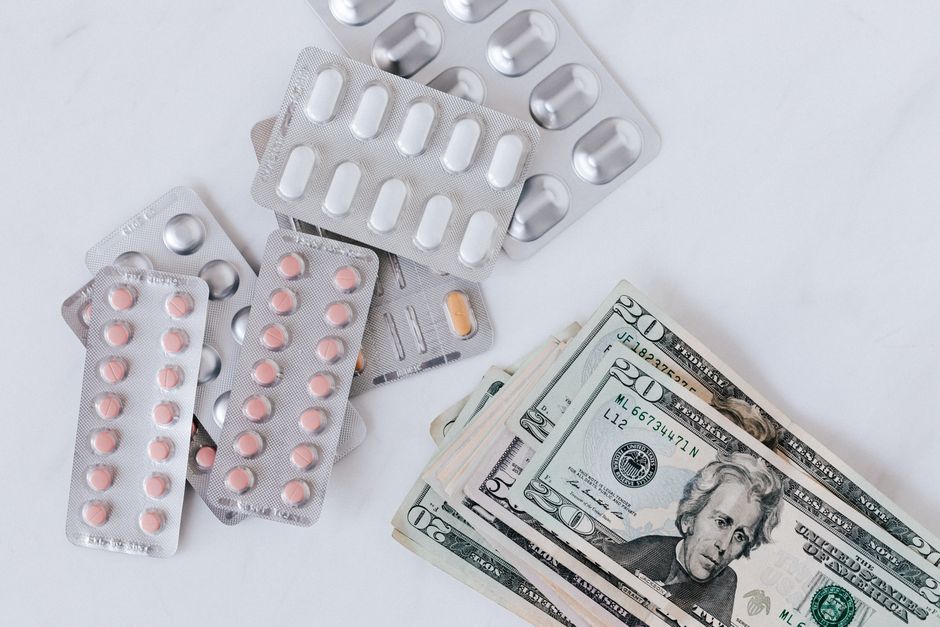 Discount Dental Plans vs Insurance: The Complete Cost-Benefit Analysis for 2025