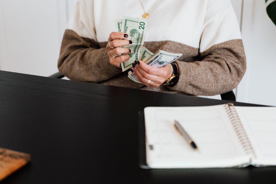 Wine Investment Minimum Capital: The Complete Guide to Starting Your Portfolio in 2024