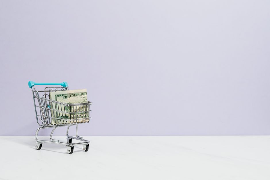 Black Friday vs Cyber Monday Budget Strategy: The Complete Guide to Maximizing Savings Without Overspending