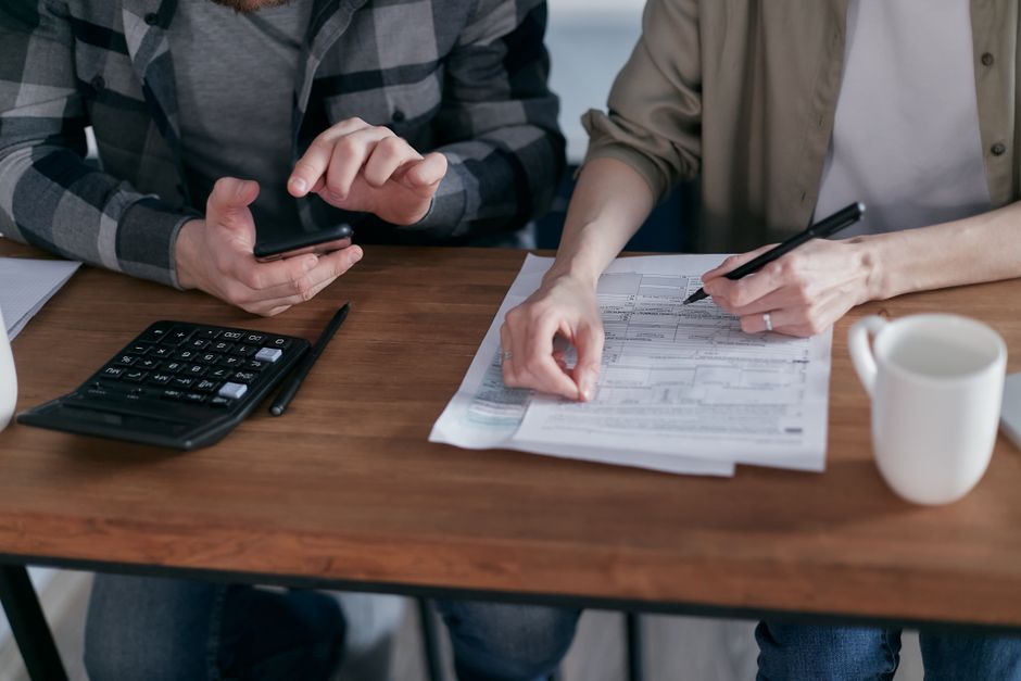 Internet and Phone Bill Deduction for Remote Work: The Complete 2025 Tax Guide